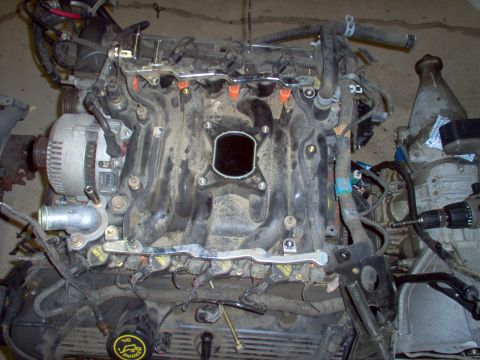 1994 Ford Crown Victoria - Fuel rail removal