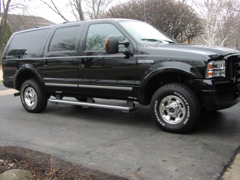 2005 Ford Excursion photo