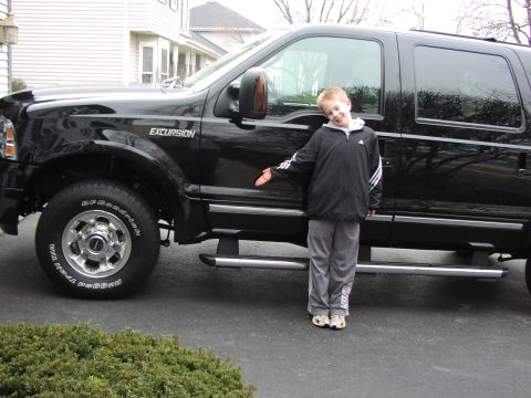 2005 Ford Excursion photo