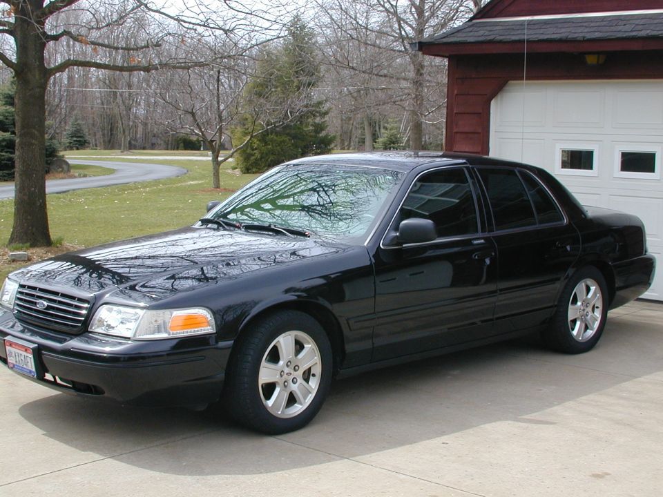 2004 Ford Crown Victoria “Tiny”