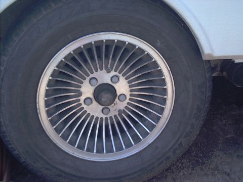 1990 Ford Bronco - new rims for the trailer