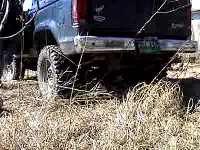 1984 Ford Bronco II - testing the 390 holley 4 bbl carb.