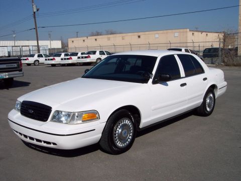 1999 Ford Crown Victoria photo