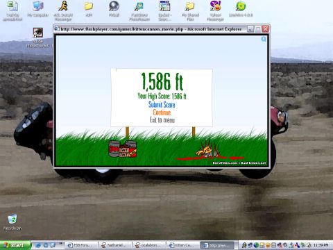 1995 Ford Bronco - A computer screen shows a game with a high score of 1,586 feet.