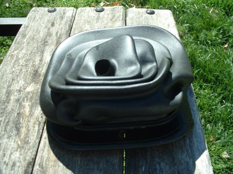 1985 Ford Bronco - you can see where the boot has become a little deformed over the years