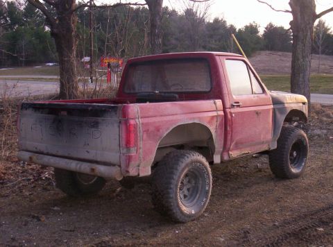 1984 Ford Bronco - custom rear bumper...