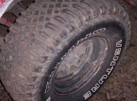 1984 Ford Bronco - custom tire knived kumho ventures...