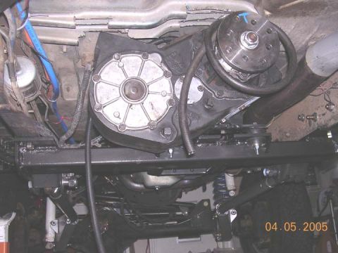 1994 Ford Bronco - Underside view of a vehicle's transfer case and drivetrain components, with a date stamp of 04.05.2005.