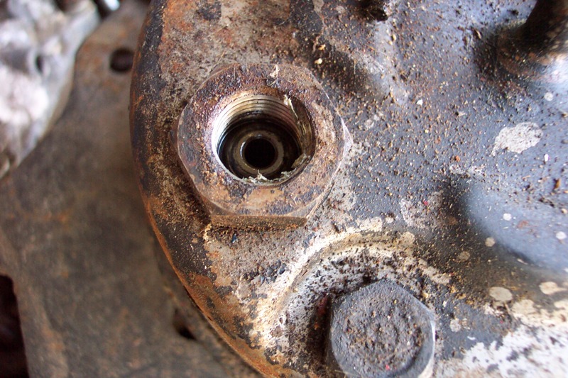 The port on my Sag pump.  5/8" w/o o-ring.  It turns out that almost all of the pumps are 5/8" with o-ring.