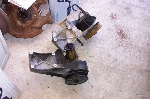 1992 Ford Bronco - Motorcraft pump front, Saginaw pump rear