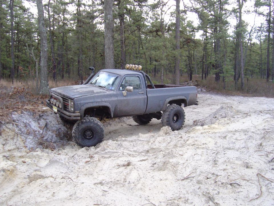 Flexin it up - Picture does not do justice... Had the truck teetering!!!
