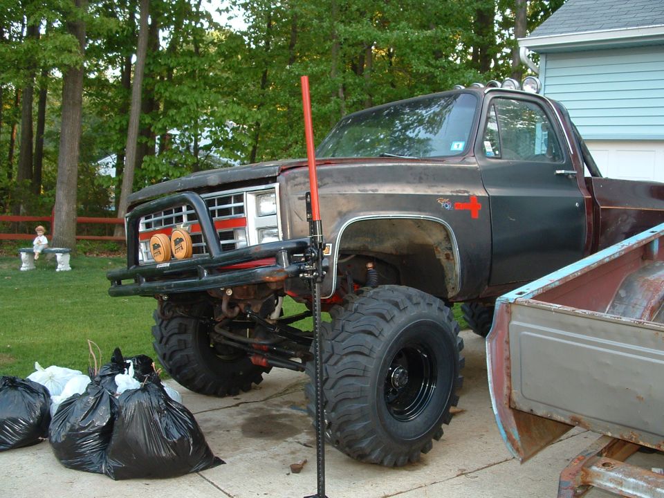 Redneck Trailer in the driveway