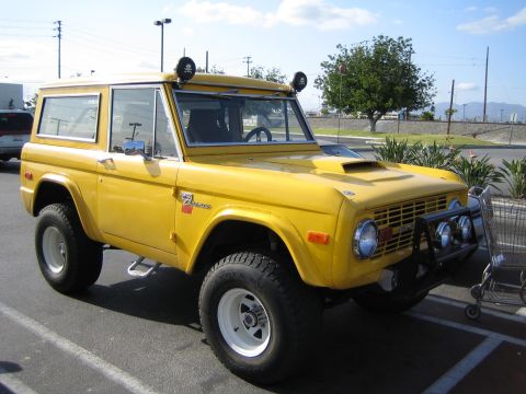 1990 Ford Bronco - This guy told me he never takes it off road!