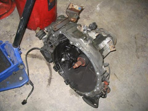 1993 Ford Probe - This is a car transmission, not a 1993 Ford Probe. It is shown removed from the vehicle.