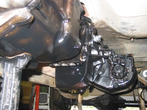 1981 Ford Bronco - View from the front differential pinion.