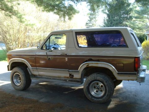 1982 Ford Bronco photo