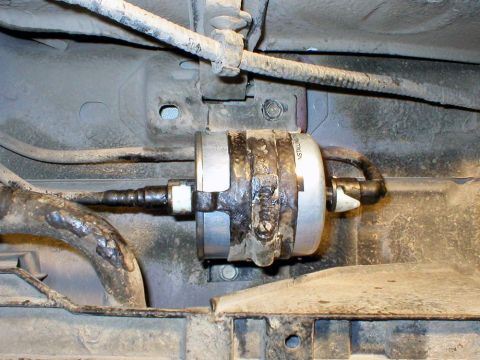 2003 Ford Escape - Installation is a reversal of the removal process. Make sure the flow direction arrow on the filter is oriented properly. The arrow should…
