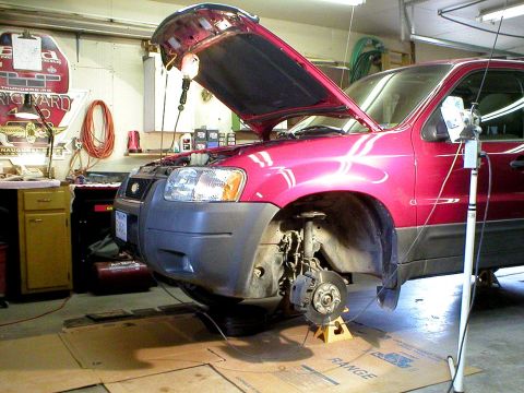 2003 Ford Escape - 1) Remove the driver’s side front wheel and fender liner. See the follow-on pictures for quantity and type of fasteners to remove from the…