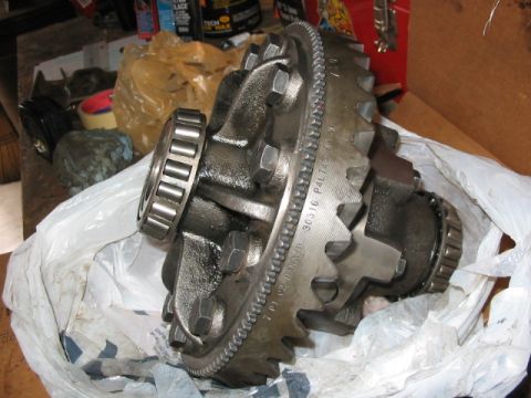 1995 Ford Bronco - Detroit locker. I pulled this so we could press the toner ring on.