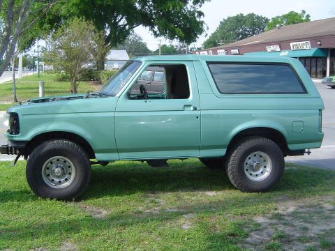 1996 Ford Bronco photo