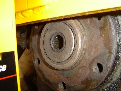 1979 Ford Bronco - Guess i just take this bearing out for torque converter?