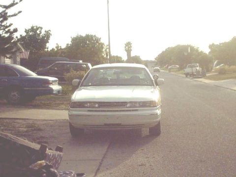1997 Ford Crown Victoria photo