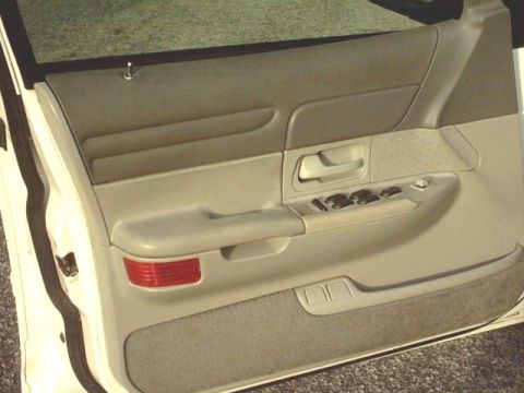 1997 Ford Crown Victoria photo