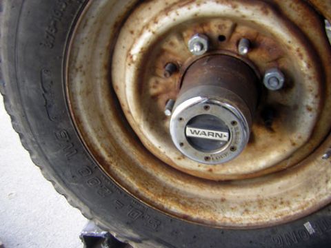 1995 Ford Bronco - Warn hubs