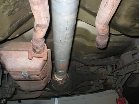 1994 Ford Crown Victoria - The H-pipe doesn't look centered, so I have my doubts that I can reuse the original single muffler.