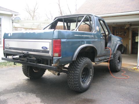 1986 Ford Bronco - gate is just a touch off on top, but the lines match .. who cares anyway. That's what I get for beginning it with the top on. As long as it…