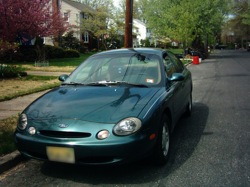 1997 Ford Taurus