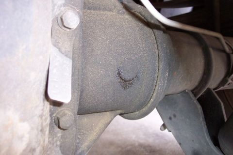 1992 Ford Bronco - Plug leaking on a Sterling 10.5" axle