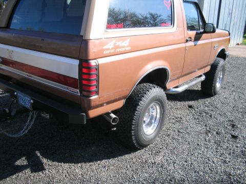 1991 Ford Bronco - 3" billet aluminum tip I made, I love the way that 3" pipe looks comin out from under Hawse!