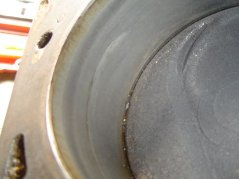1979 Ford Bronco - Cylinder walls are not great, marks in the walls and a ridge at the top