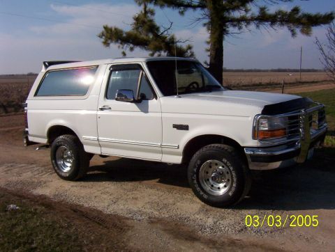 1995 Ford Bronco photo