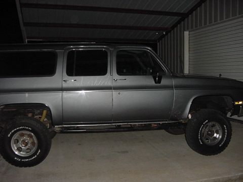 2000 Chevrolet Tahoe - boz's burban