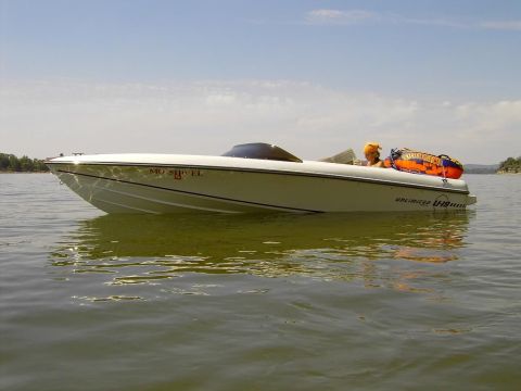 1996 Four Winns 191 Unlimited