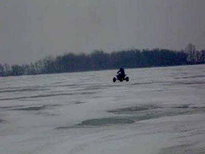 2001 Yamaha RAPTOR 660 - Just a practicd launch with the studded tires.