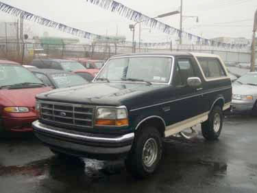1993 Ford Bronco - The Skanker at the dealer, ready to come home