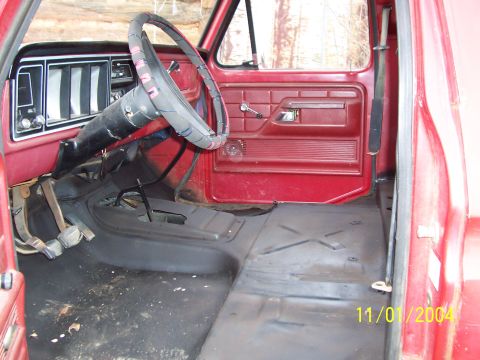1978 Ford Bronco - inside