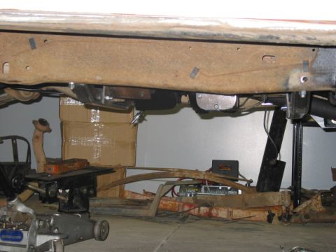 1981 Ford Bronco - Clearance under the belly. A skidplate will be added.