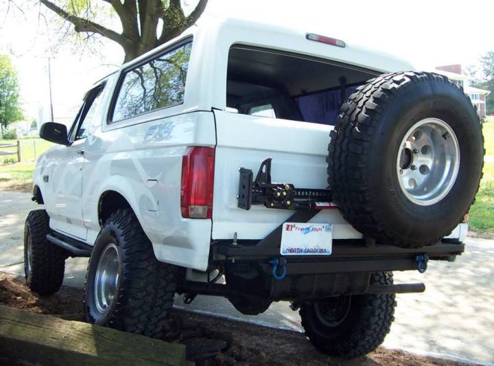 rear tire mount with bumper