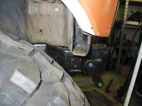 1981 Ford Bronco - This is the clearance between the front of the tire and the inner fender with the tire straight ahead.