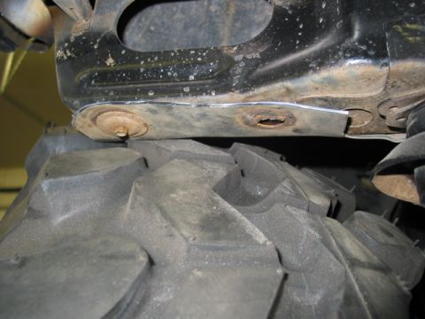 1981 Ford Bronco - At full lock, the tire hitts the front inner fender and radiator support hard.