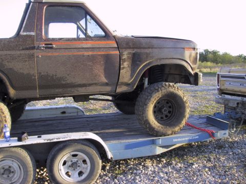 1983 Ford Bronco - What happens when a fullsize goes on jeep trails.
