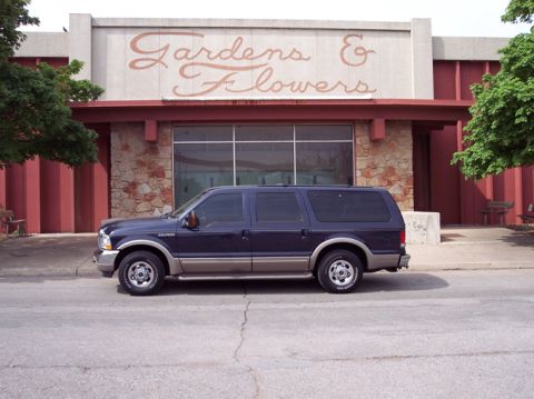 2000 Ford Excursion “Xochi”