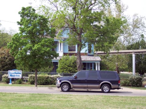 2000 Ford Excursion “Xochi”