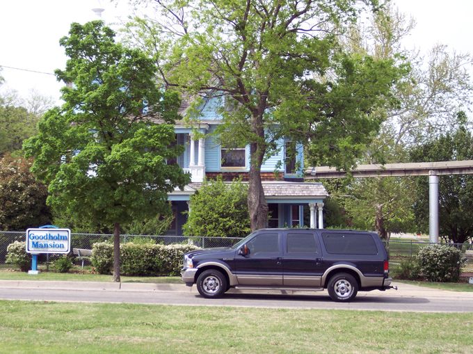 Park infront of the mansion. This mansion has history back to the land run in Oklahoma State. before the birth of Oklahoma statehood.