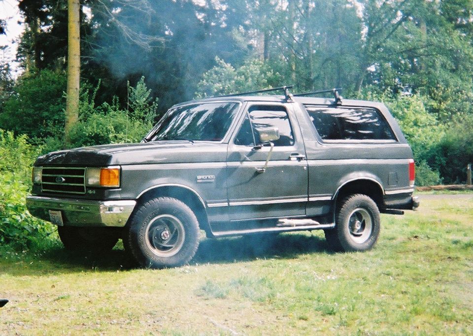 1990 Ford Bronco “Rose”