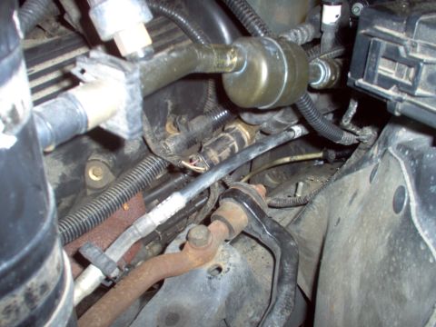 1994 Ford Crown Victoria - The new A/C pressure switch fits perfectly on the old port, and the new wires even reach, when rerouted.